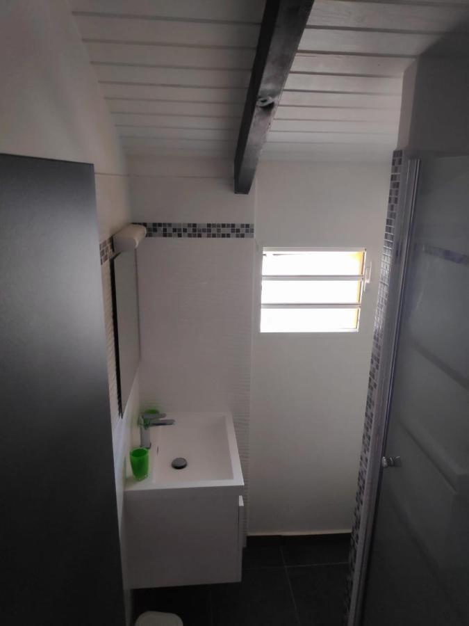 Les Galets Apartment Deshaies Exterior photo